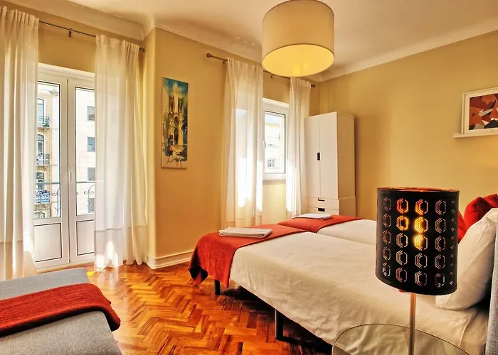 Almirante 3-Four Bedrooms