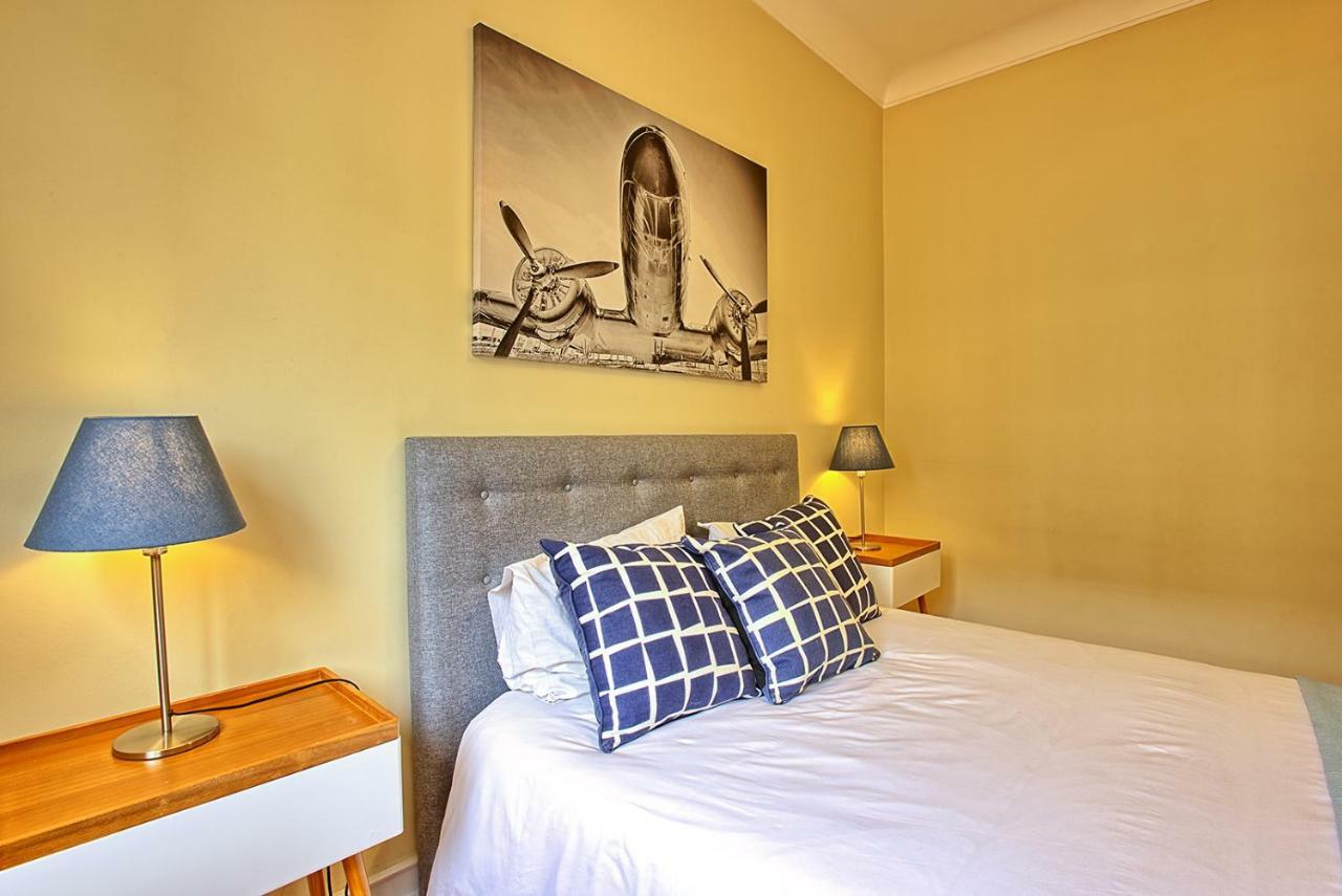 Almirante 3-four Bedrooms Apartment Lisbon