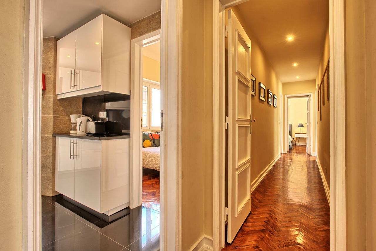 Almirante 3-four Bedrooms Lisbon