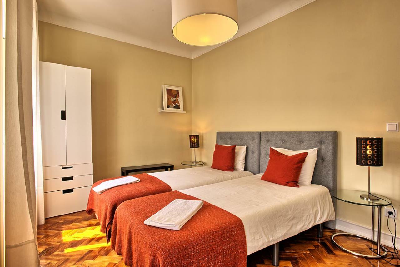 Apartment Almirante 3-four Bedrooms Lisbon