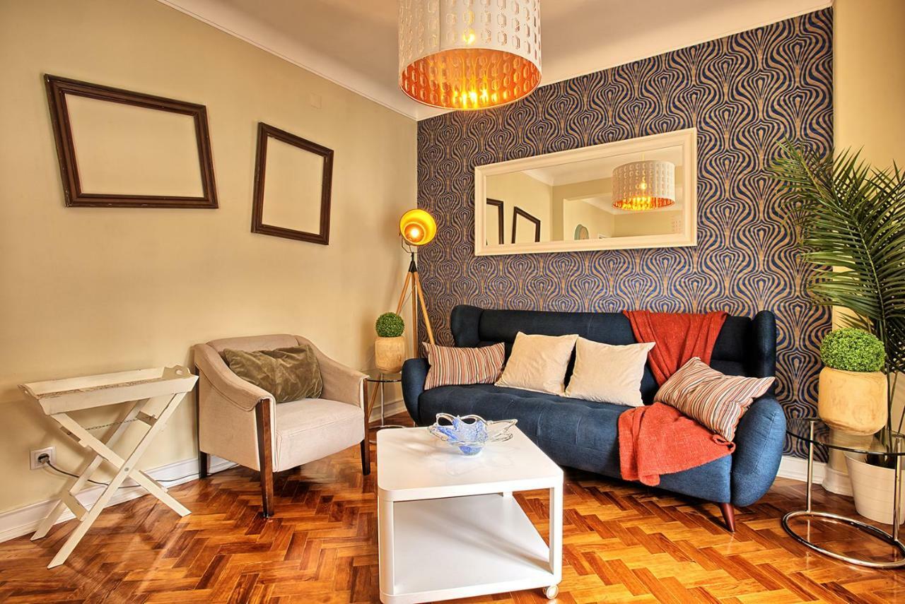 Almirante 3-four Bedrooms Apartment Lisbon